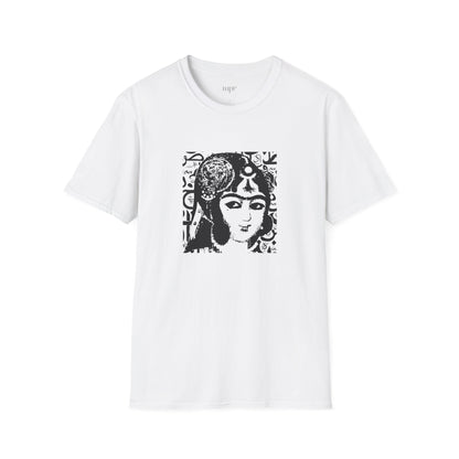 Dokhtar Irooni Unisex T-Shirt